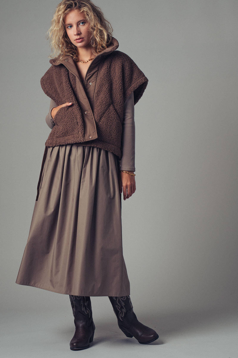 Quilted Collar Boxy Sherpa Vest