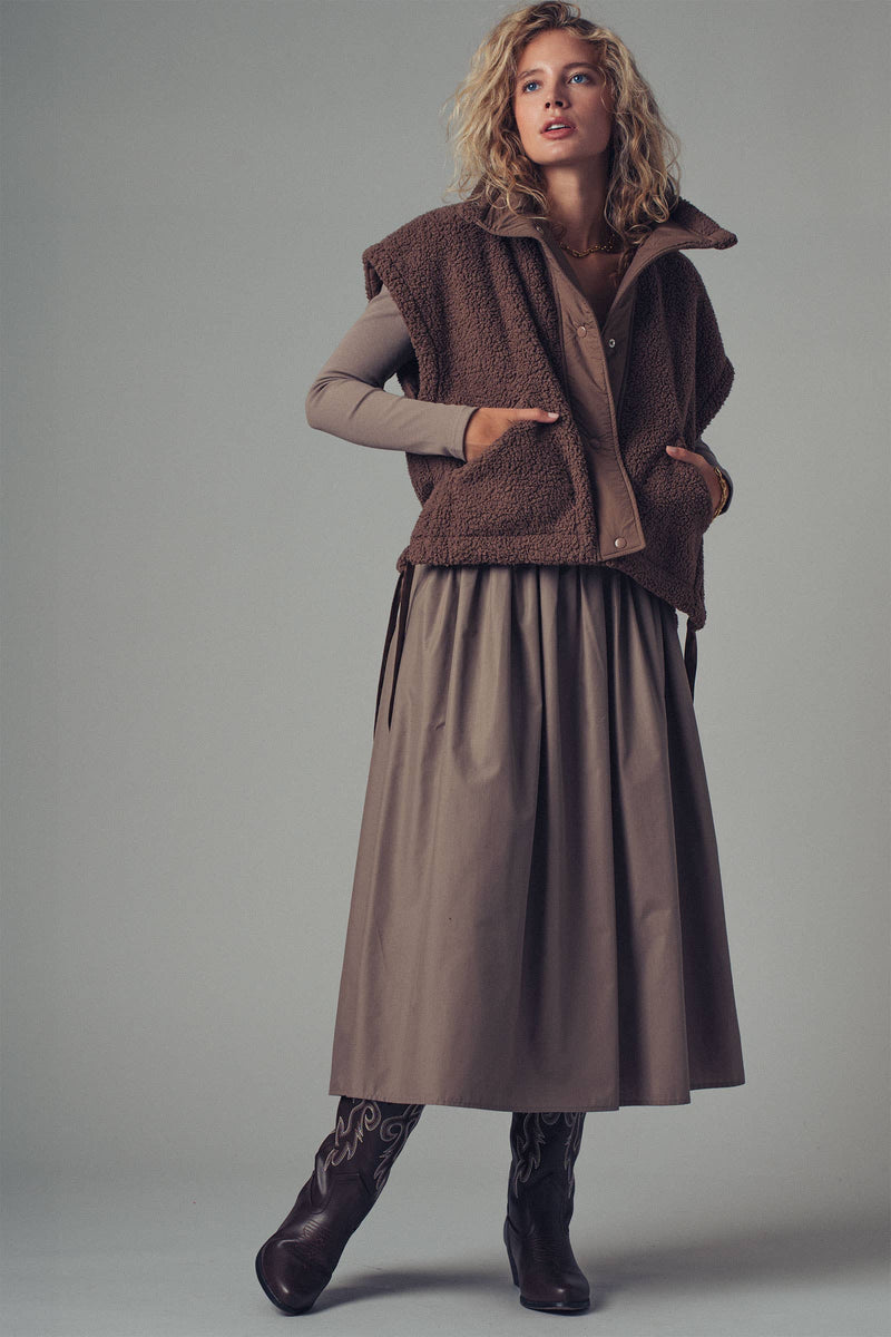 Quilted Collar Boxy Sherpa Vest