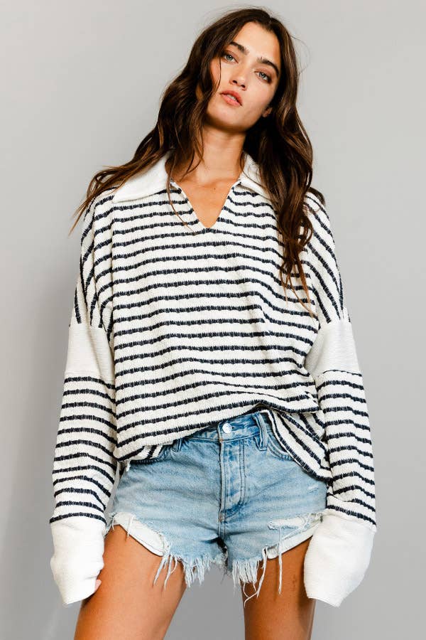 Spread collared Neck Stripe Top