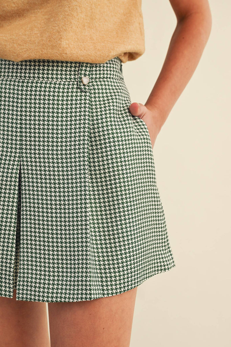 HOUNDSTOOTH PLEATED SHORTS