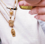 Goldie Square Initial Necklace: GOLD / R