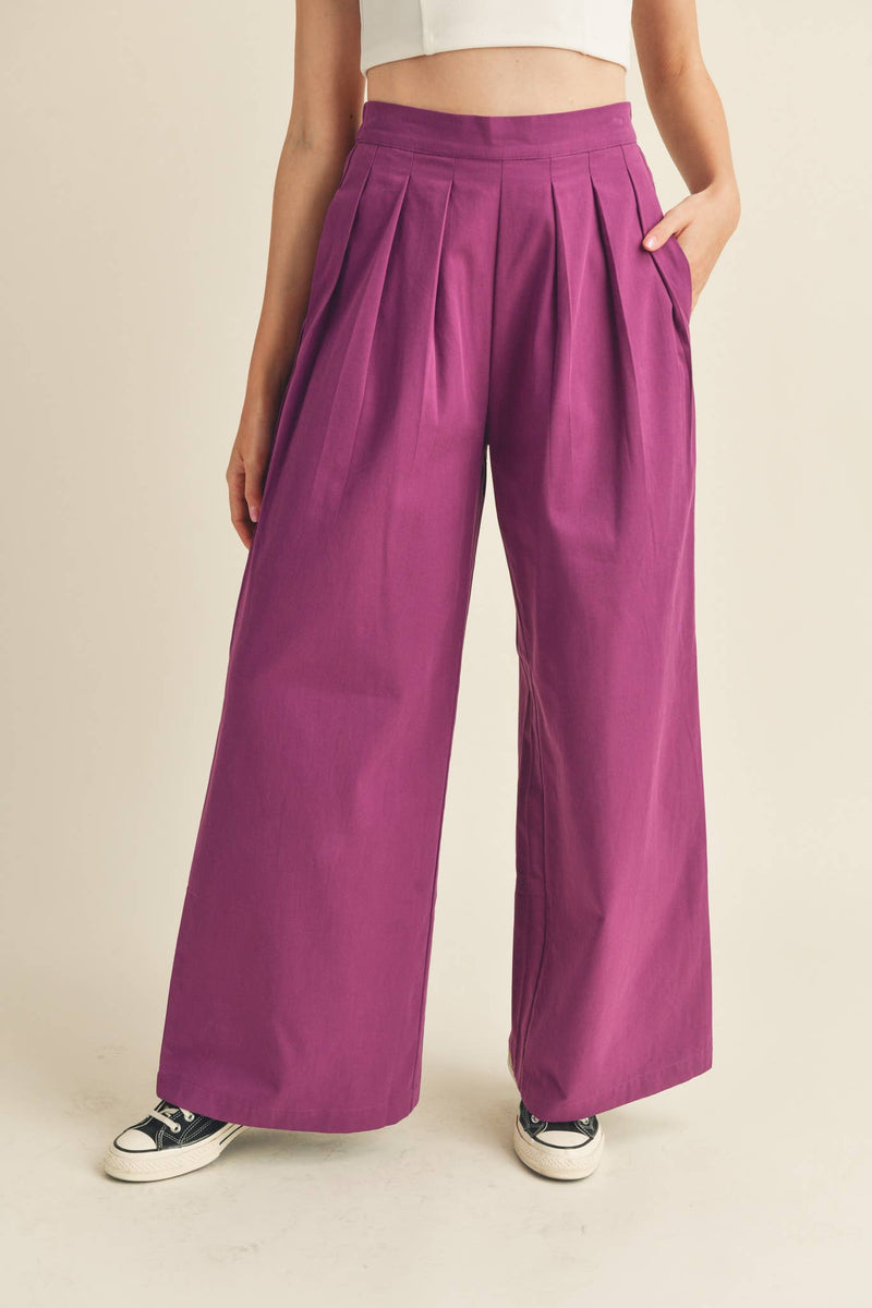 PLEATED EXTRA WIDE LEG PANTS