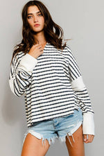 Spread collared Neck Stripe Top